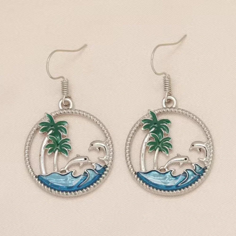 🔴 CLEARANCE NWT 🐬 HYPOALLERGENIC ECO-FRIENDLY ZINC ALLOY DOLPHIN BEACH EARRINGS - Picture 4 of 9